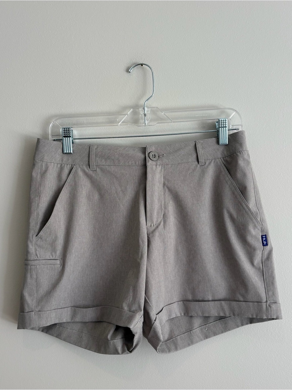 Huk Light Gray Women's Shorts Size S